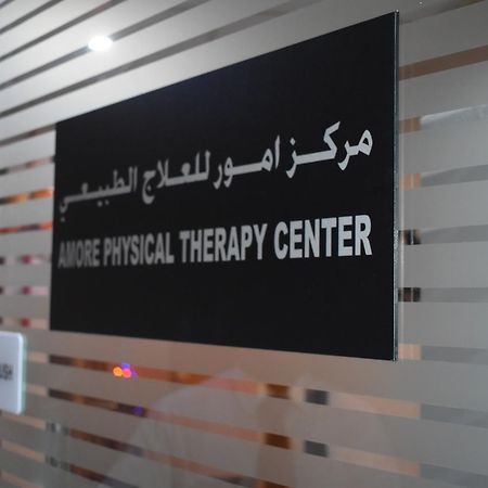 Emirates Plaza Hotel Abu Dhabi Bagian luar foto