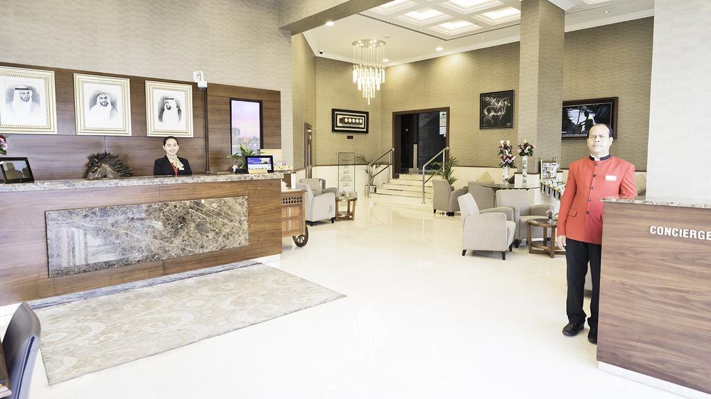Emirates Plaza Hotel Abu Dhabi Bagian luar foto