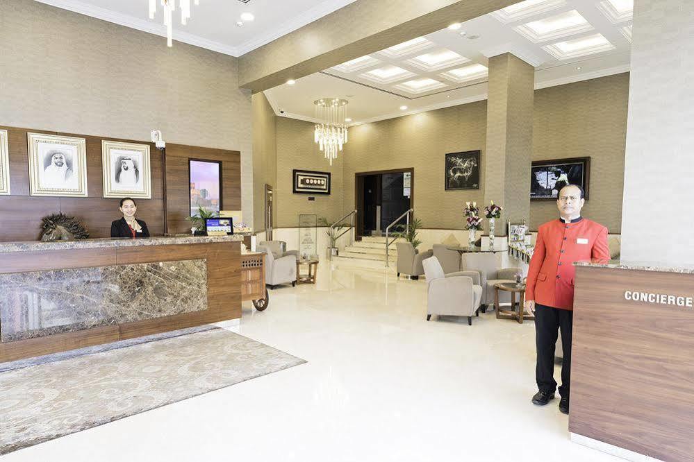 Emirates Plaza Hotel Abu Dhabi Bagian luar foto